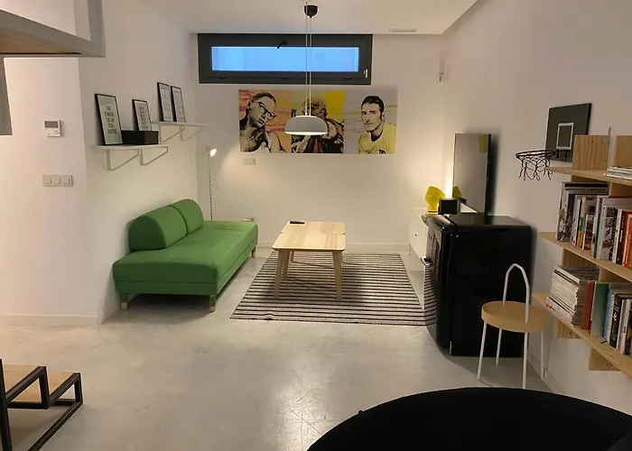 Ebli Corner